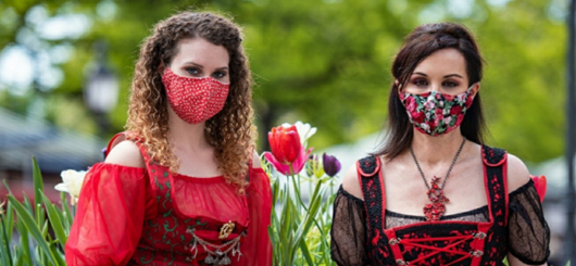 Masked Models (Marie S. und Angelika Zwerenz)