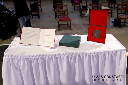 Der Kaiser-Otto-Preis, die Urkunde mit Plakette.